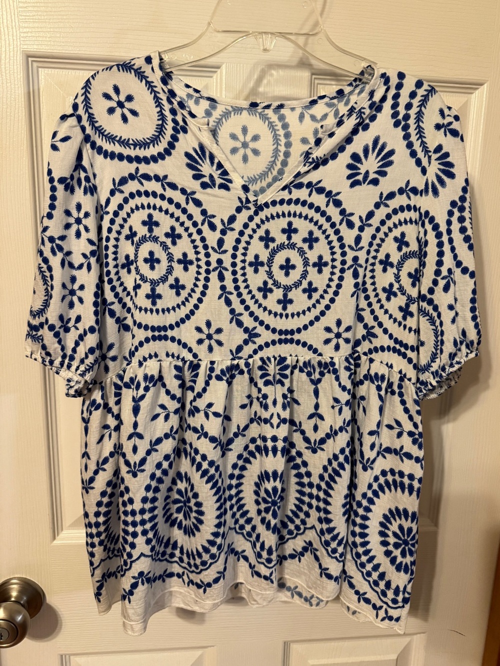 Blue & White Patterned Women's Peplum Top Size: M